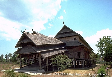 スンバワ島ダラム・ロカ王宮